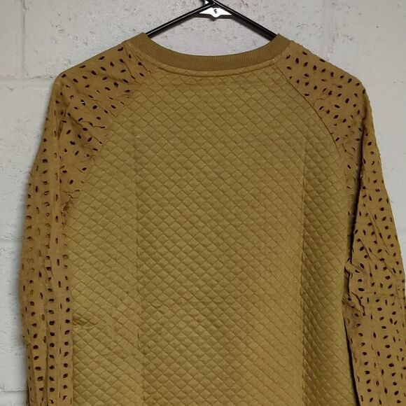 Eyelet Lace Sleeve Quilted Long Sleeve Top Crewneck Size Small NWT Cottagecore - Picture 5 of 5
